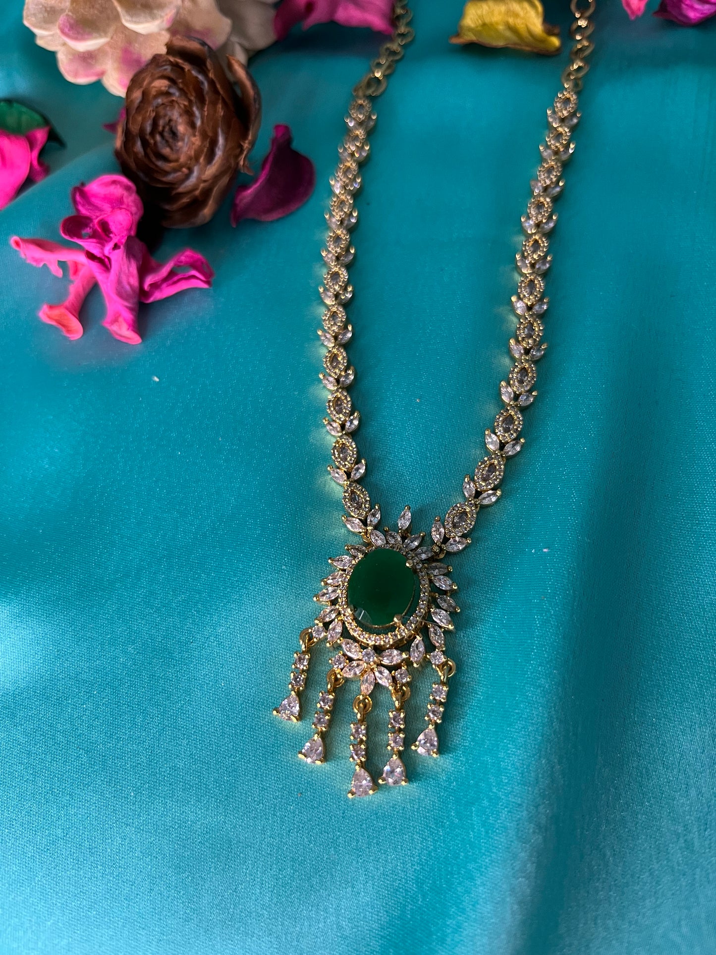 Emerald Noor - NGA
