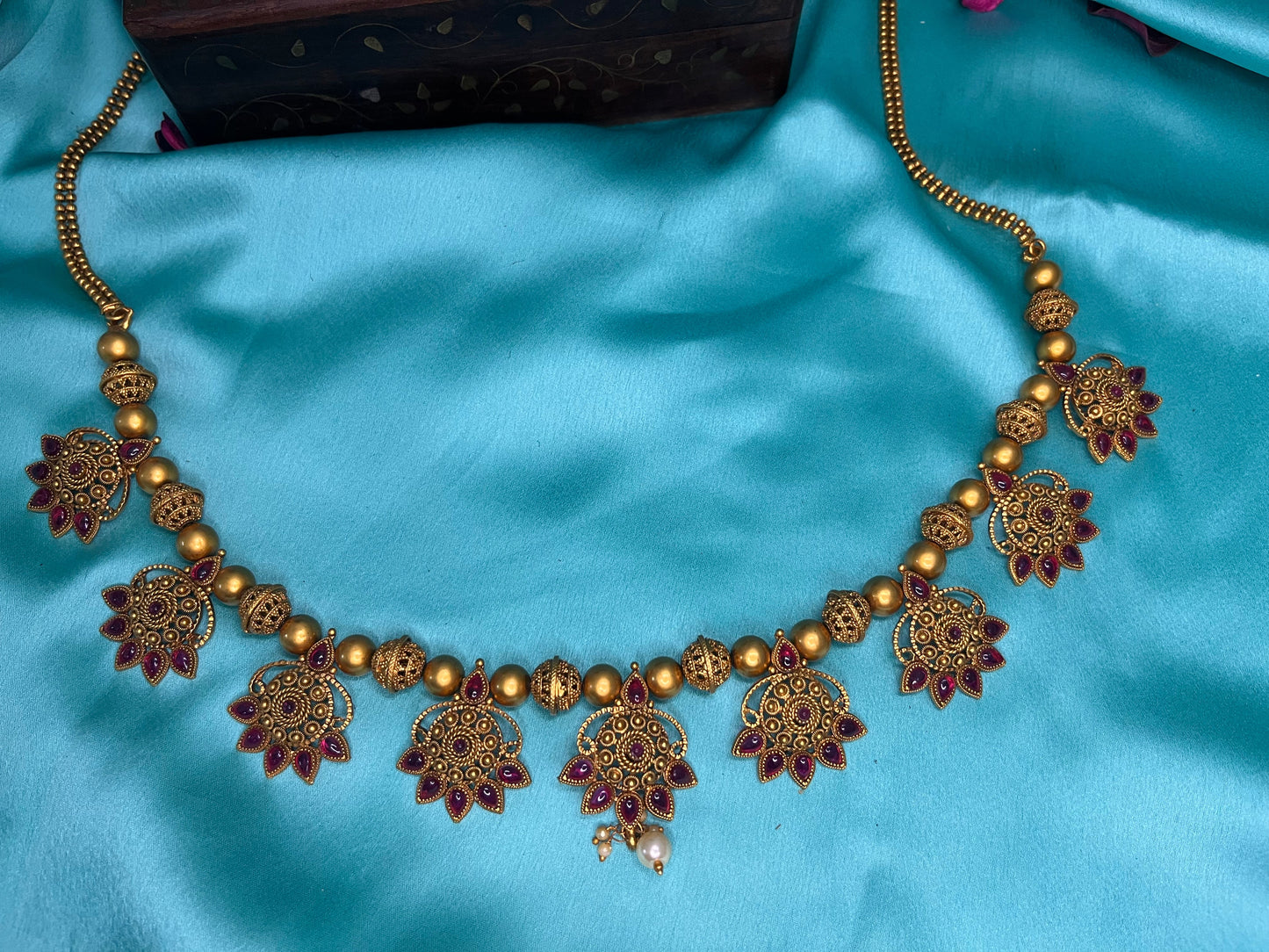 Pushpa Vaddanam - HIP