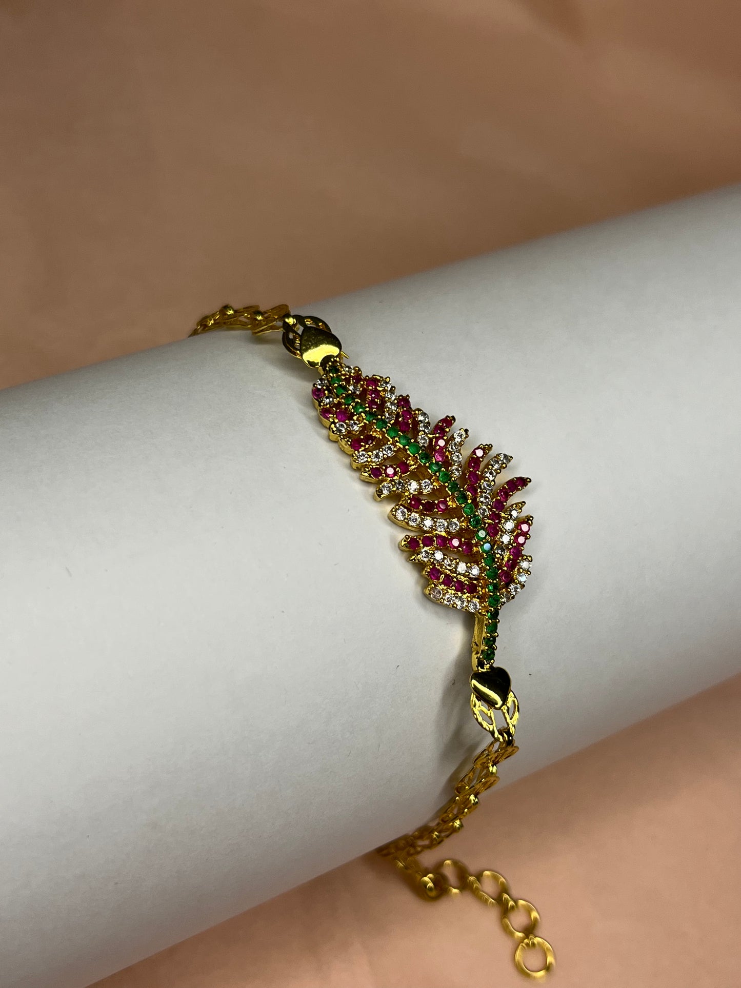 Regal Plume Bracelet